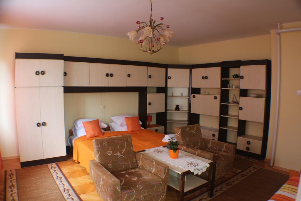 Altan Apartments Hévíz المظهر الخارجي الصورة